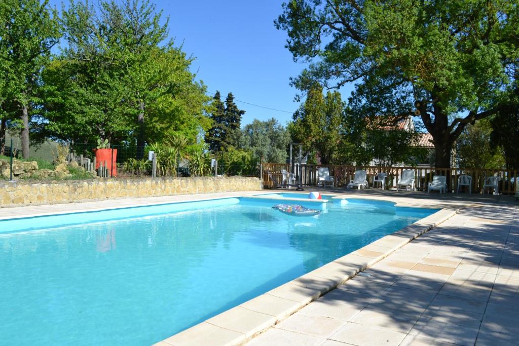 Villa with 5 bedrooms in Laurac with wonderful mountain view shared pool furnished garden 60 km from the slopes - Aude