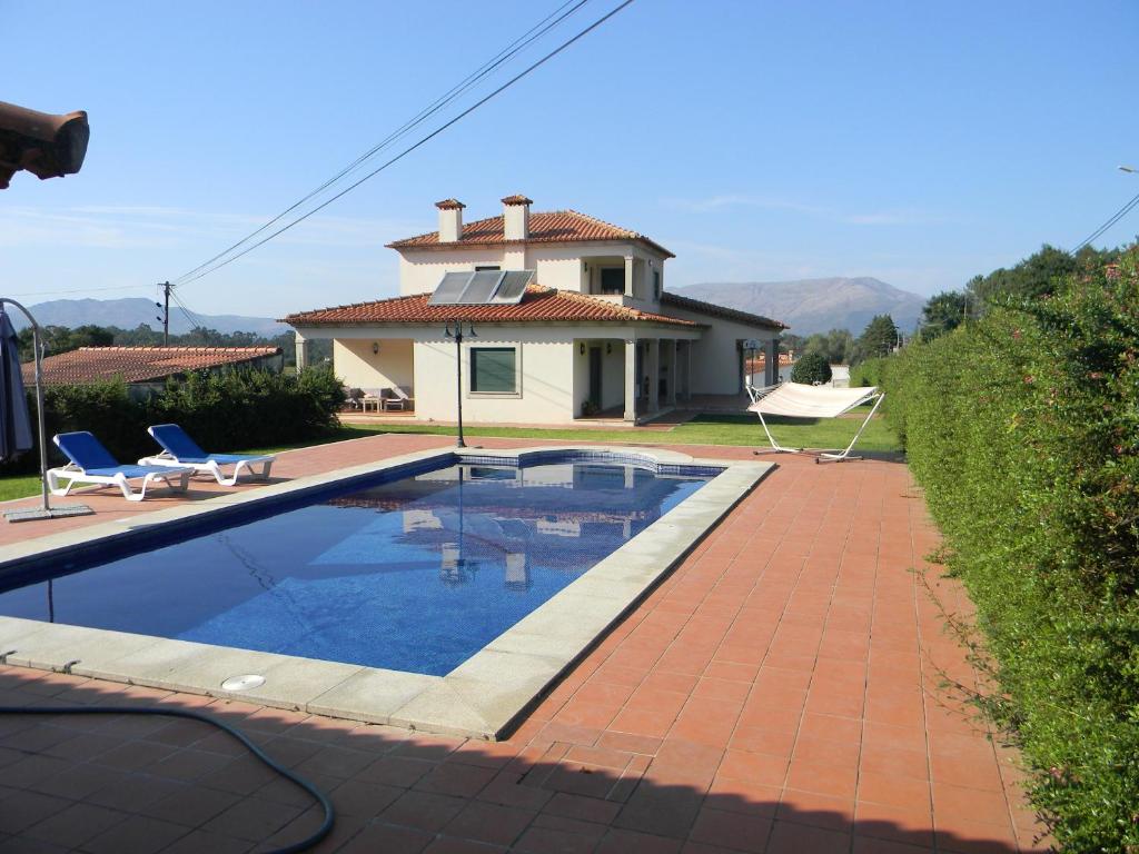 4 Bedrooms Villa With Private Pool Furnished Balcony And Wifi At Santa Leocadia De Geraz Do Lima - Antas