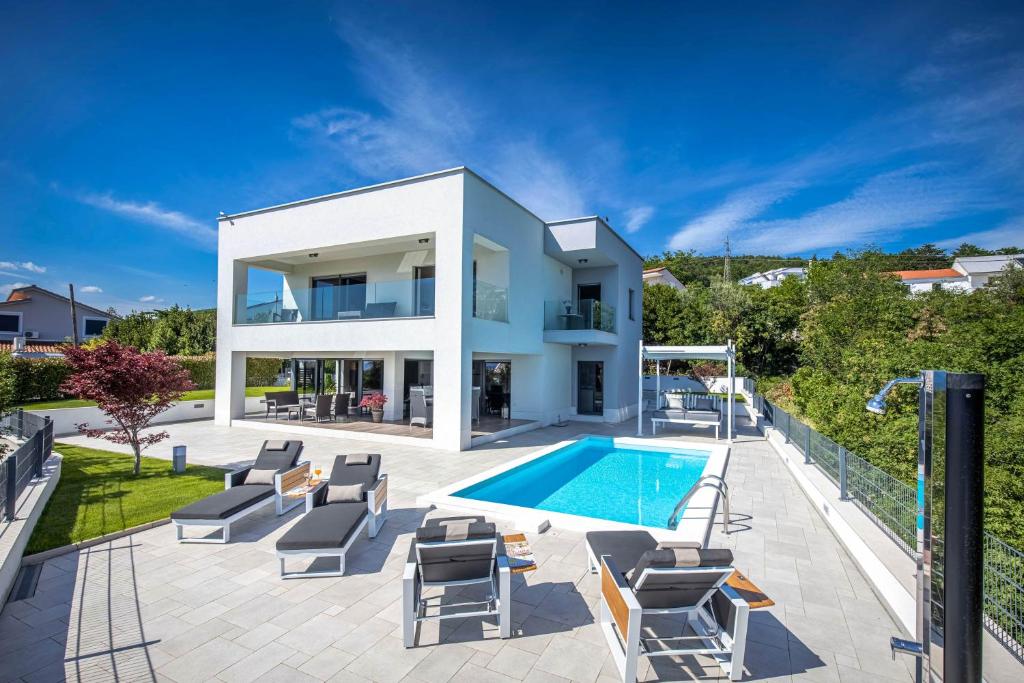 Villa Rina - Luxury Holiday Home - Selce