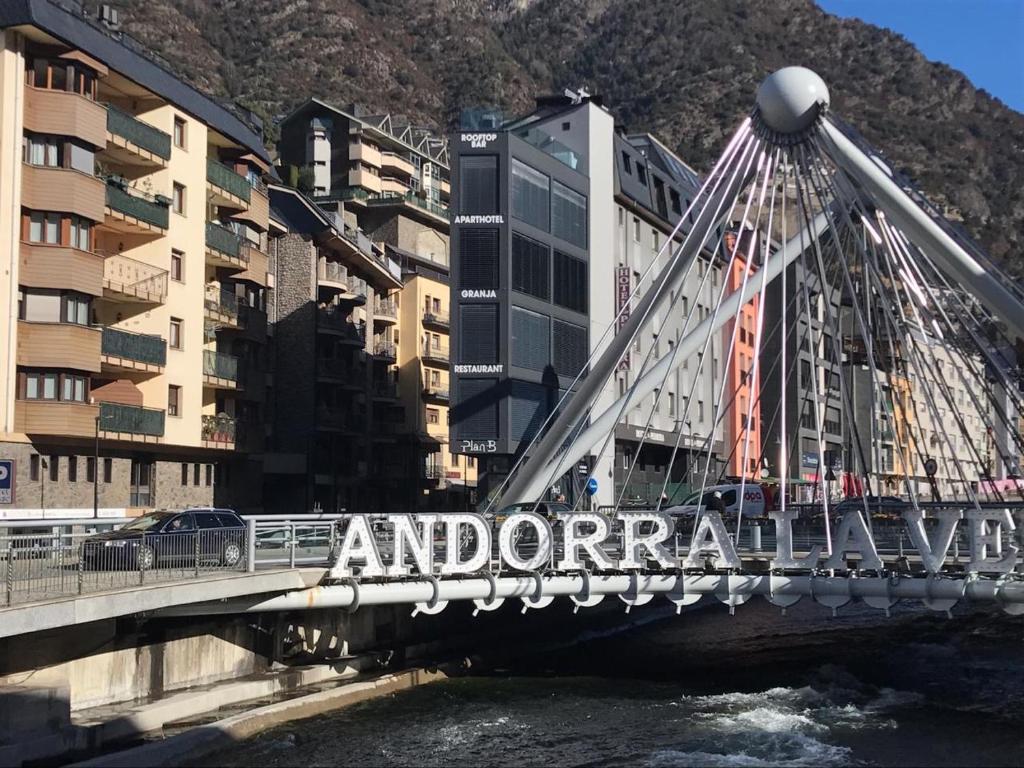 Plan B City Center Aparthotel - Andorra la Vieja