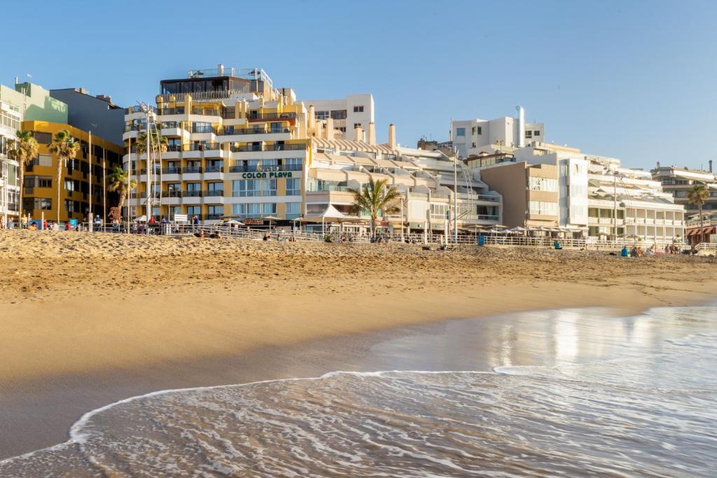 Apartamentos Colón Playa - Las Palmas de Gran Canaria, España