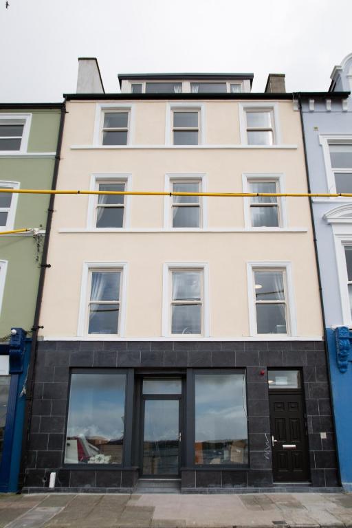 Unit 1 Island View Apartments - Town Centre Walk To Everything - Cobh