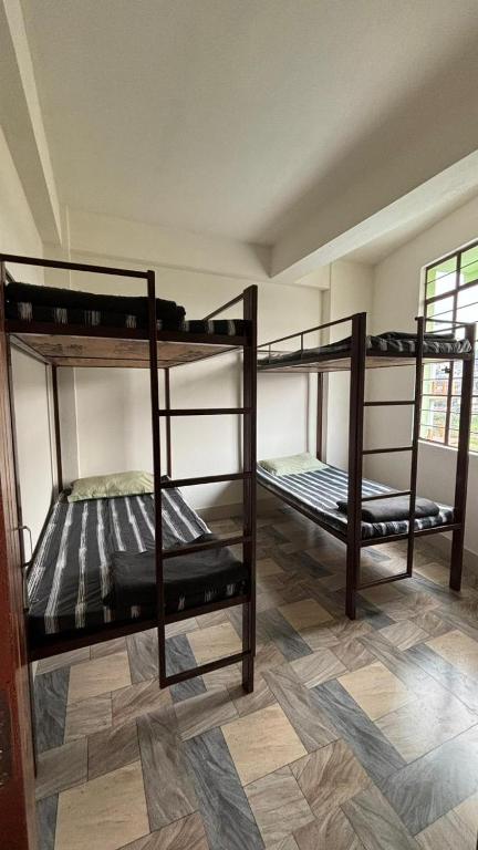 Dormitory At Kerins Guest House - Shillong