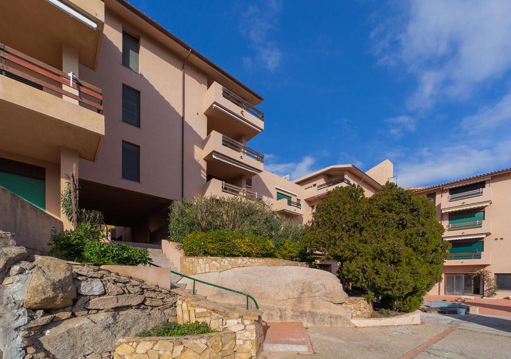 Pgs Immobiliare – Casa Elios – Monolocale Con Terrazza In Condominio Con Piscina – La Maddalena - Palau