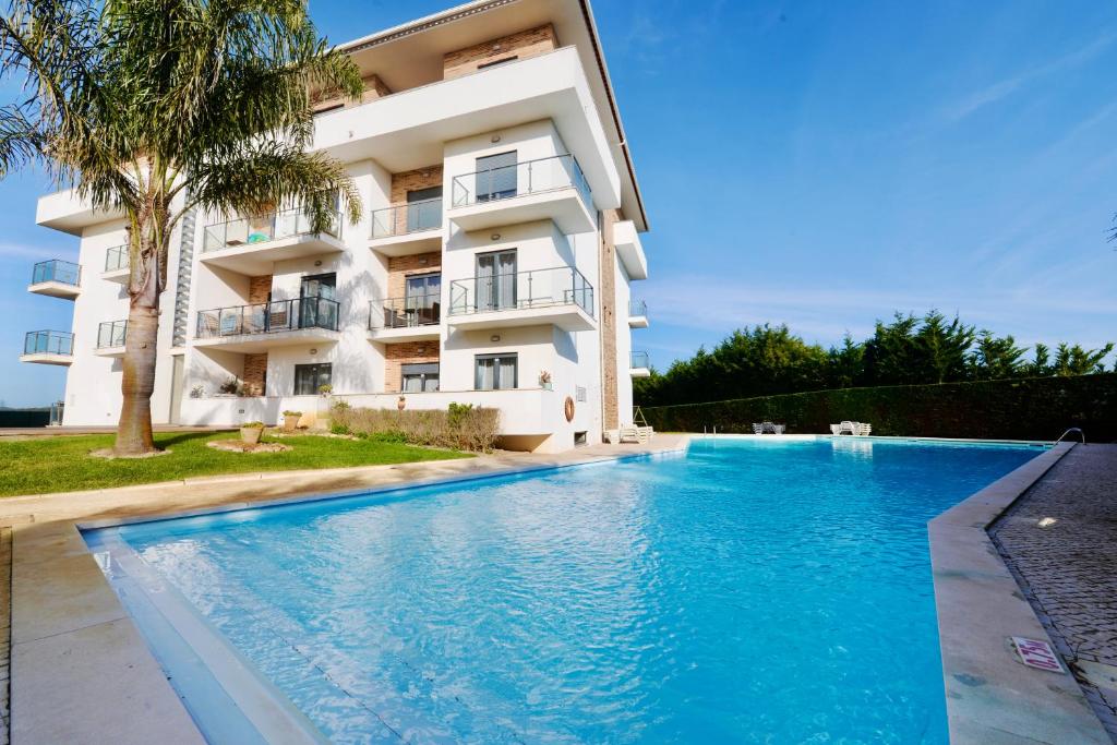 Vela - Eccellente Appartamento Con 3 Camere Da Letto In Un Complesso Popolare - Vicino Alla Spiaggia - São Martinho do Porto