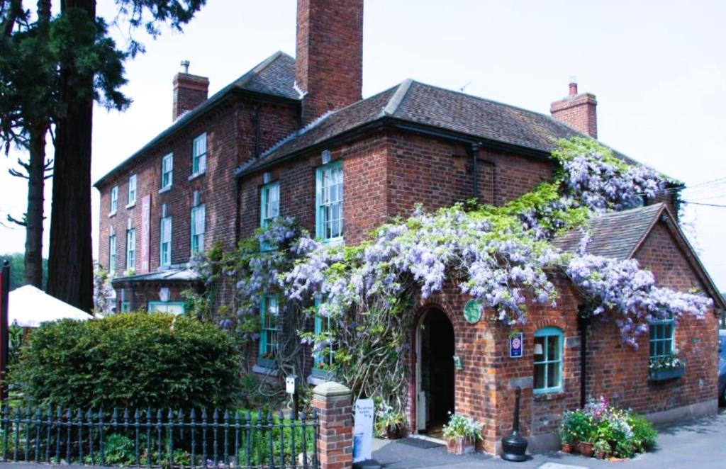 Old Orleton Inn - Shrewsbury