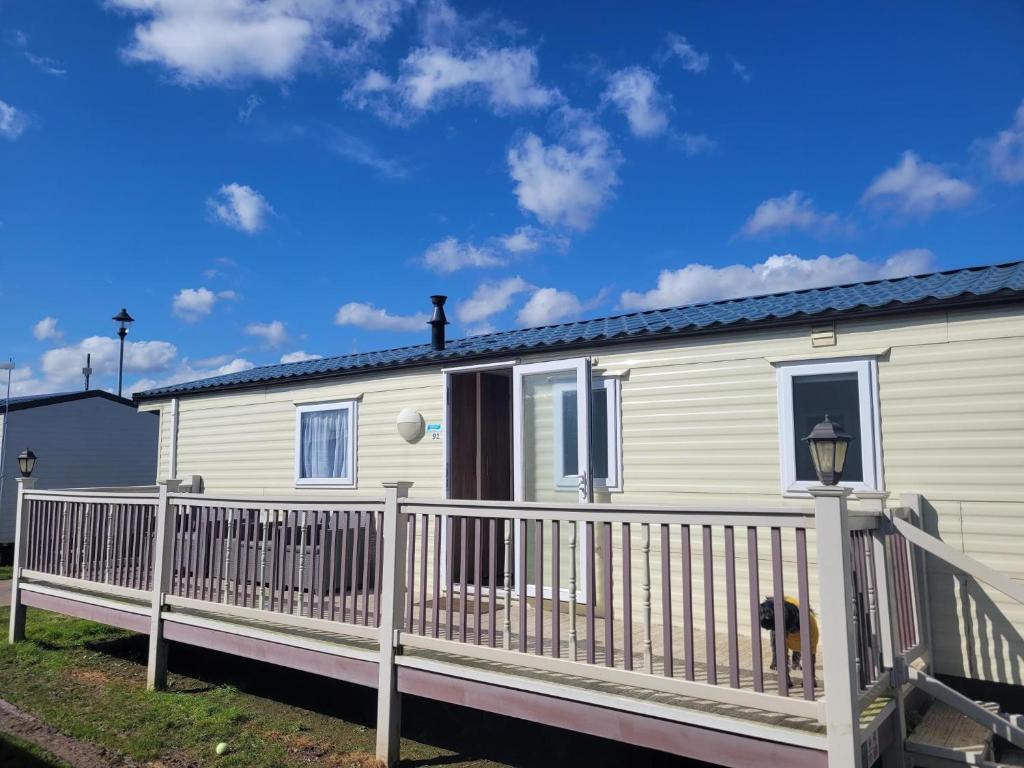 Lovely 8 Berth Caravan With Decking At Sunnydale Park, Lincolnshire Ref 35091br - Mablethorpe