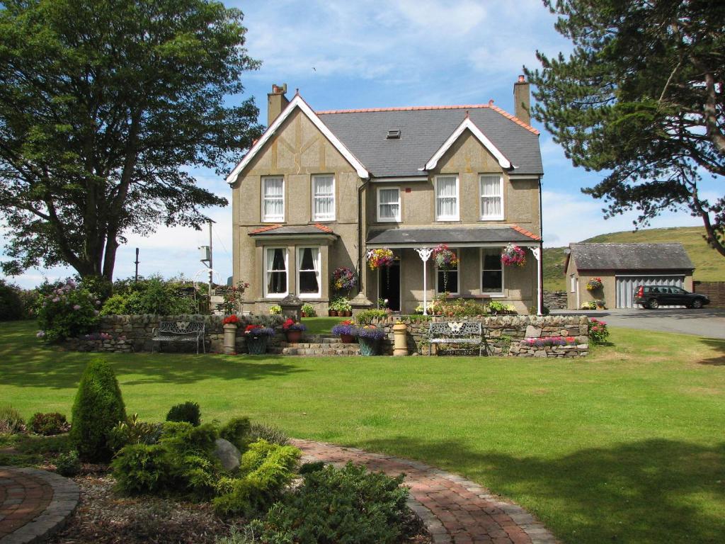 Gwrach Ynys Country Guest House - Portmeirion