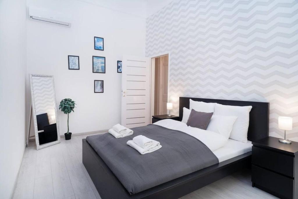 Central And New Design Apartment - Budapeşte