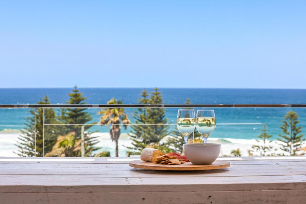 Sweeping Panoramic Views - Brand New Beach House - Collaroy
