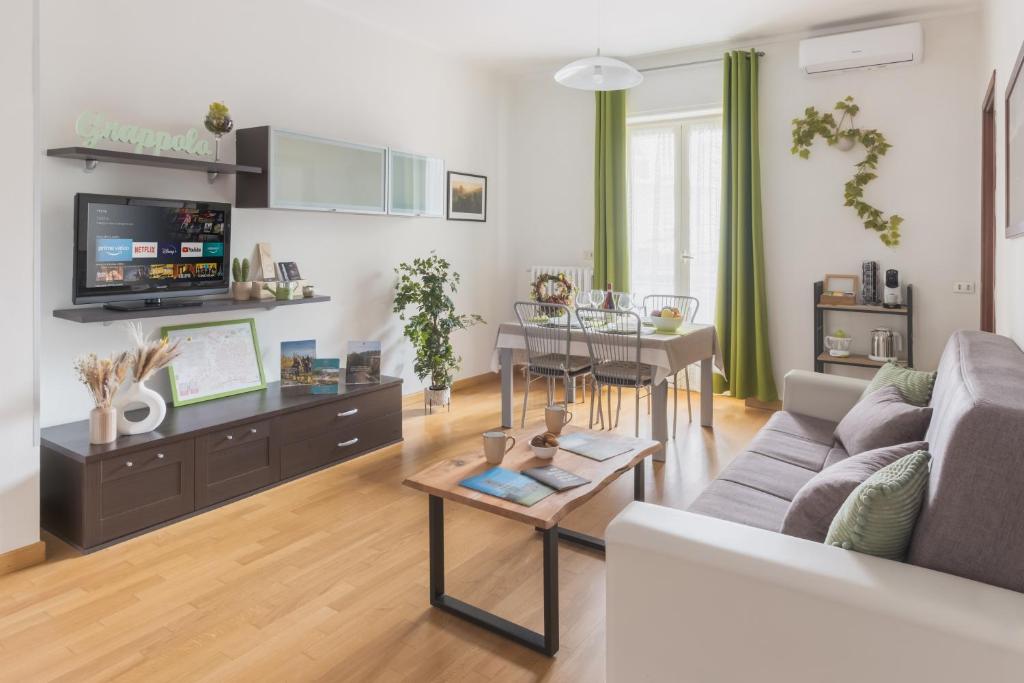 In Alba Center With 2 Bedrooms And Free Parking - Grappolo - Alba