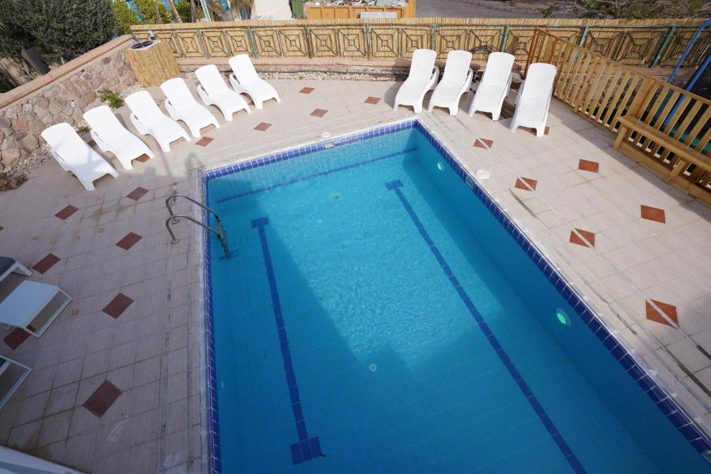 Yalarent Afarsemon Apartments With Heated Pool - For Families & Couples - Eilat