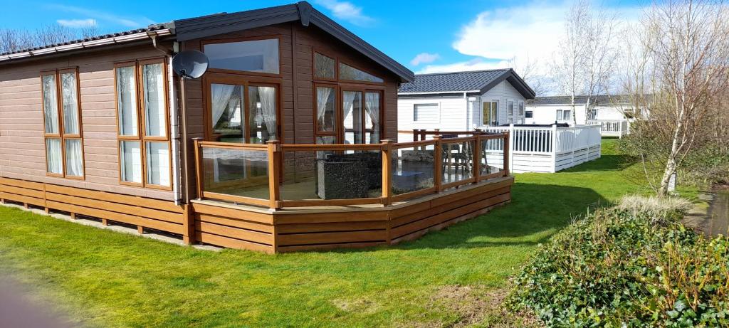 Bluebell Luxury 2 Bedroom Lodge At Southview Holiday Park - Skegness