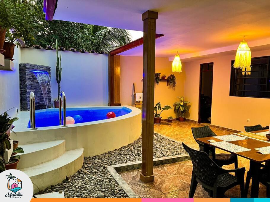 Acogedor Suite En Moyobamba - Medellín House Ii - Rioja