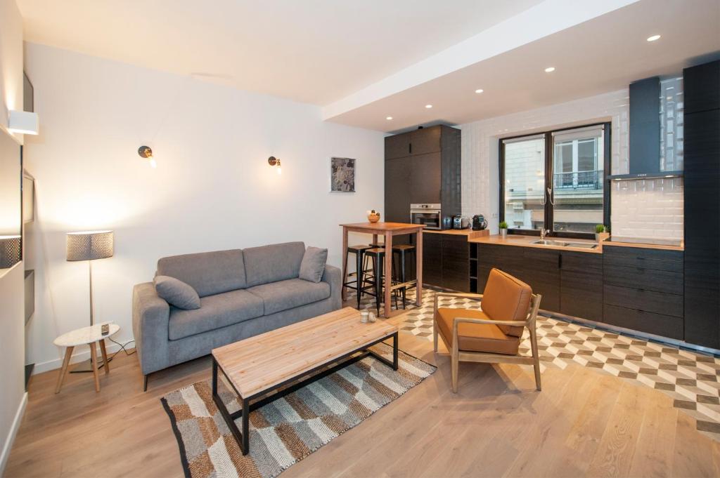Pick A Flat's Apartment In Le Marais - Rue Sainte Croix De La Bretonnerie - ibis Paris Gare de Lyon Reuilly