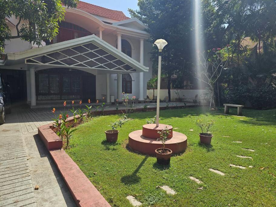 Luxurious Villa @ Trivandrum - 뜨리웬드럼