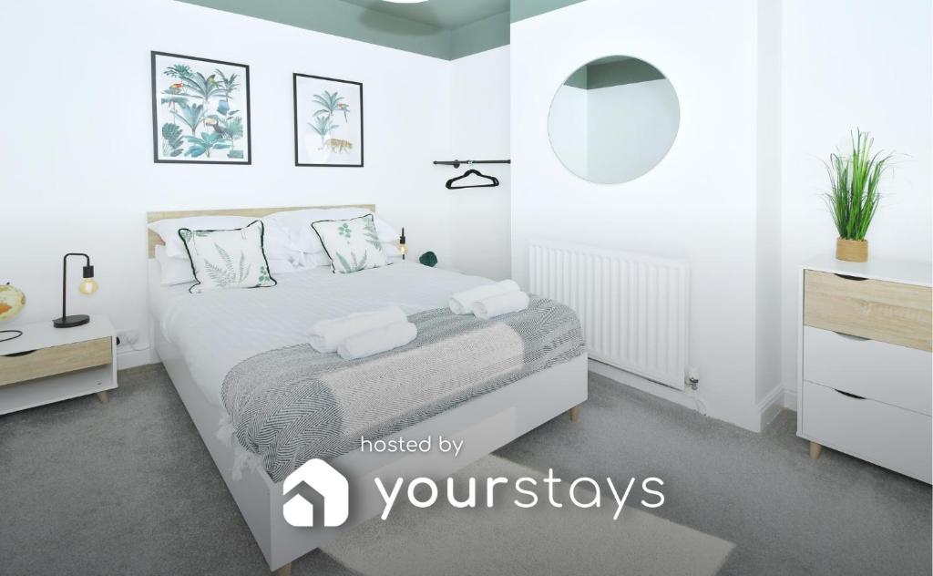 London House By Yourstays, Modern 5 Bed House Super For Groups, With Private Parking In The City Cen - Stoke-on-Trent