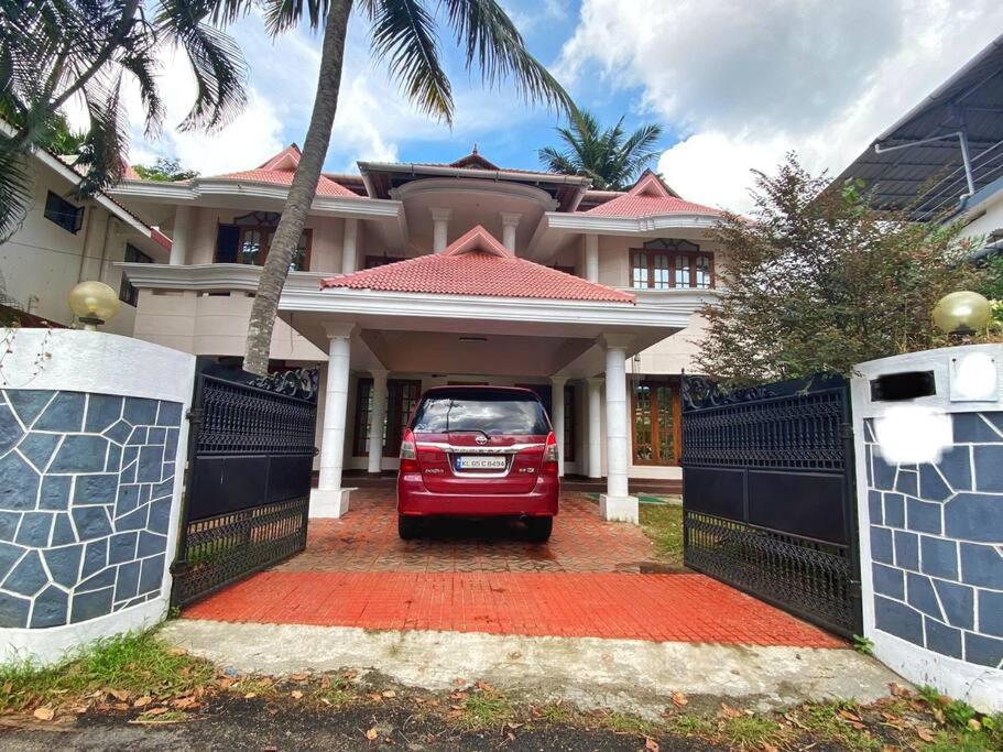 La-casa Trivandrum Premium Homes - 特拉凡德倫