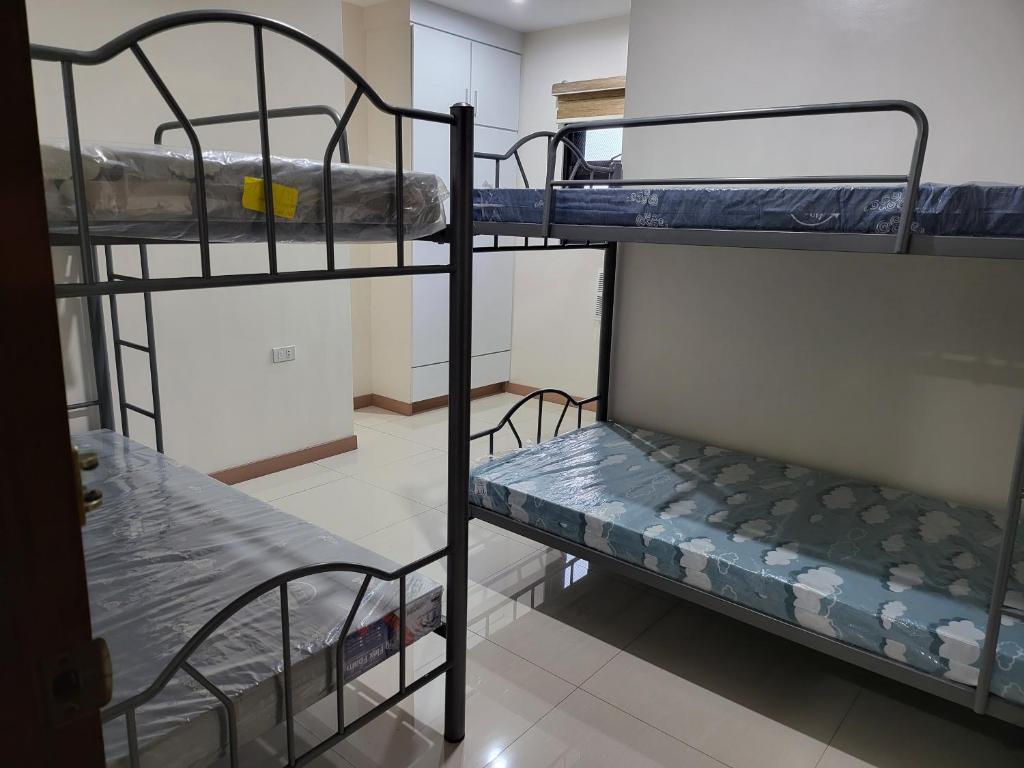 Dormitory Near Sm And S And R - Davao City