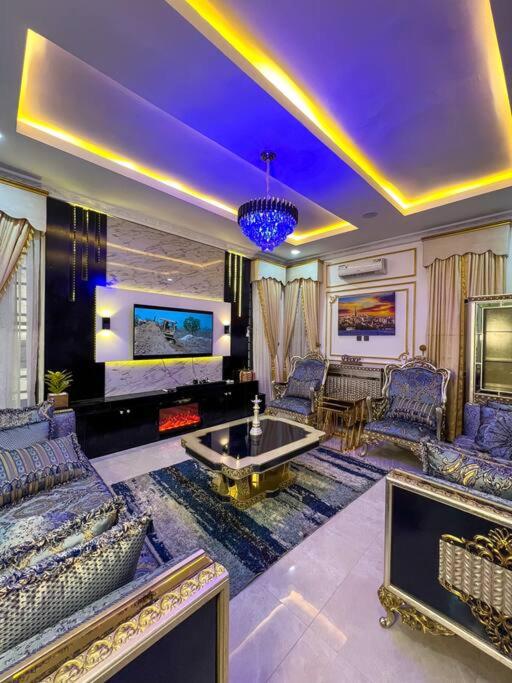 Luxury Charming 5bed Duplex With Starlink Wifi - Lekki - Nigeria