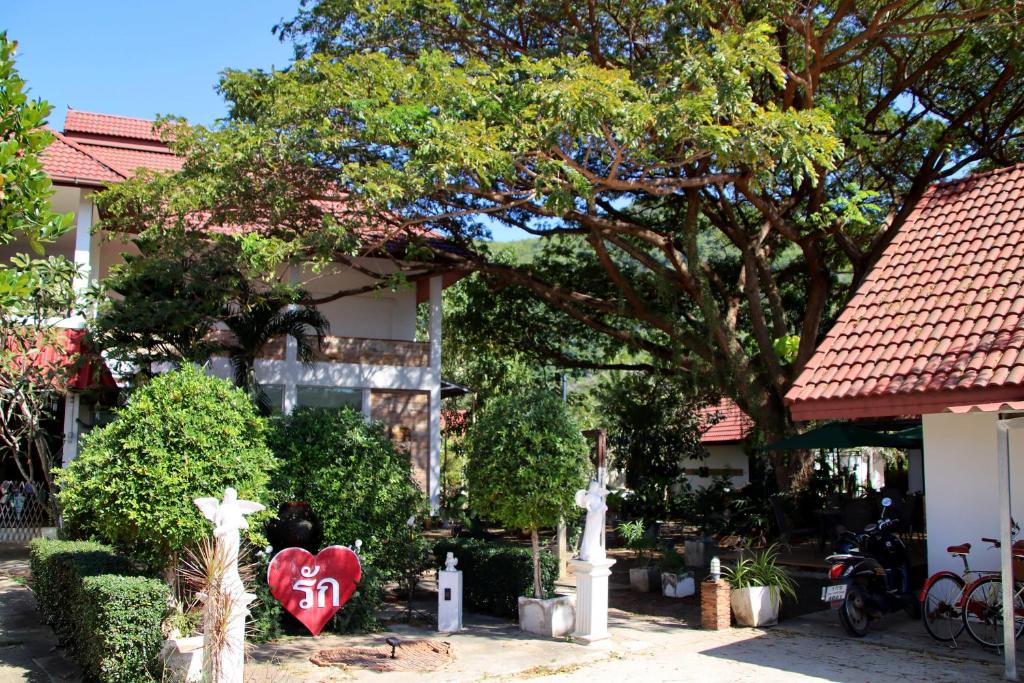 The Hillside Pranburi Resort - Prachuap Khiri Khan