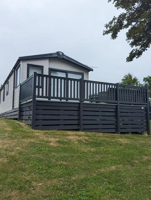 Beautiful Lodge On Shorefield Country Park On Edge Of New Forest - Barton on Sea