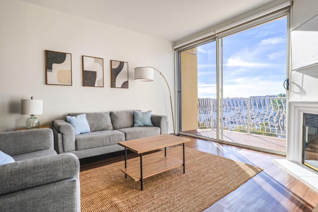 Bright And Spacious 2 Bdr And 2 Bth In Marina Del Rey - マリーナ・デル・レイ, CA