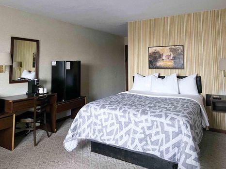 WATERFRONT BEACH, Slayton airbnb, hotels and vacation rentals