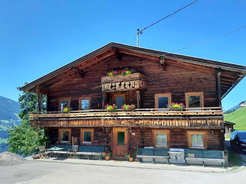 Spacious Holiday Home In Distelberg With Sauna - Zillertal