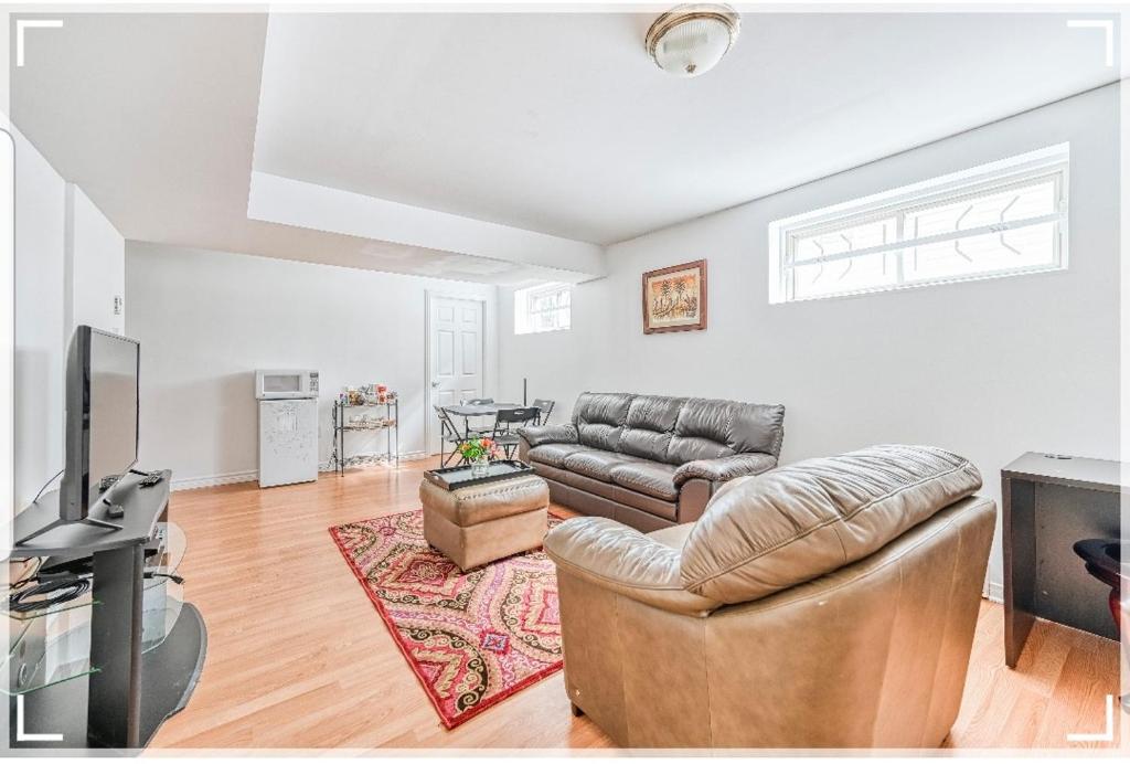 Leila's Place-family Friendly Basement Apartment In Our Home. - Kanata