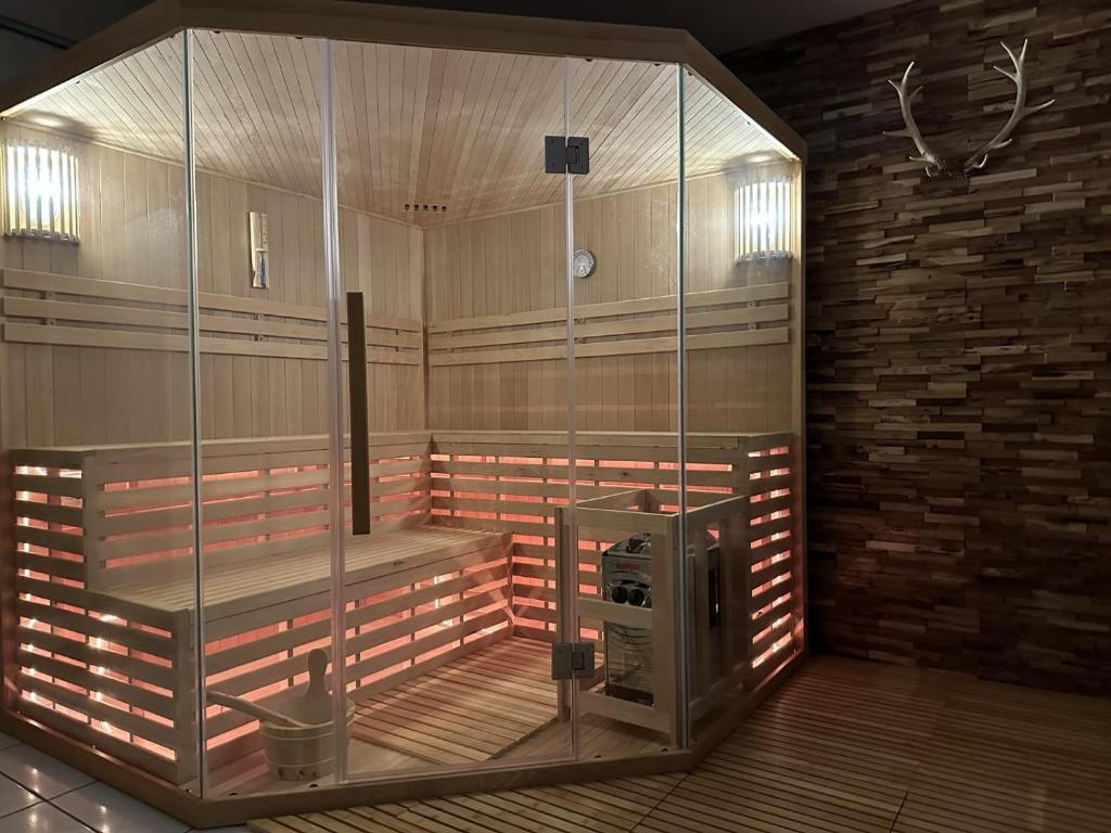 Großzügige Und Romantische Wellnessoase Mit Privater Sauna In Ruhiger Lage - Ettlingen