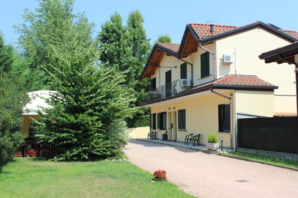 Villa Giglio - Provincia di Varese