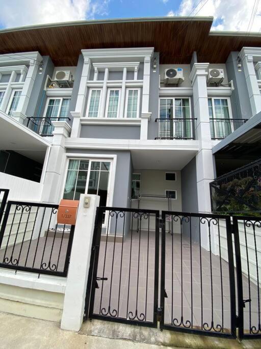 Chiangmai 3room Pool Villa 337清迈3房泳池别墅 - 치앙라이