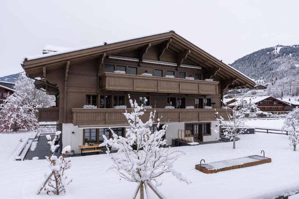 Montreux LUX - Swiss Hotel Apartments - Gstaad