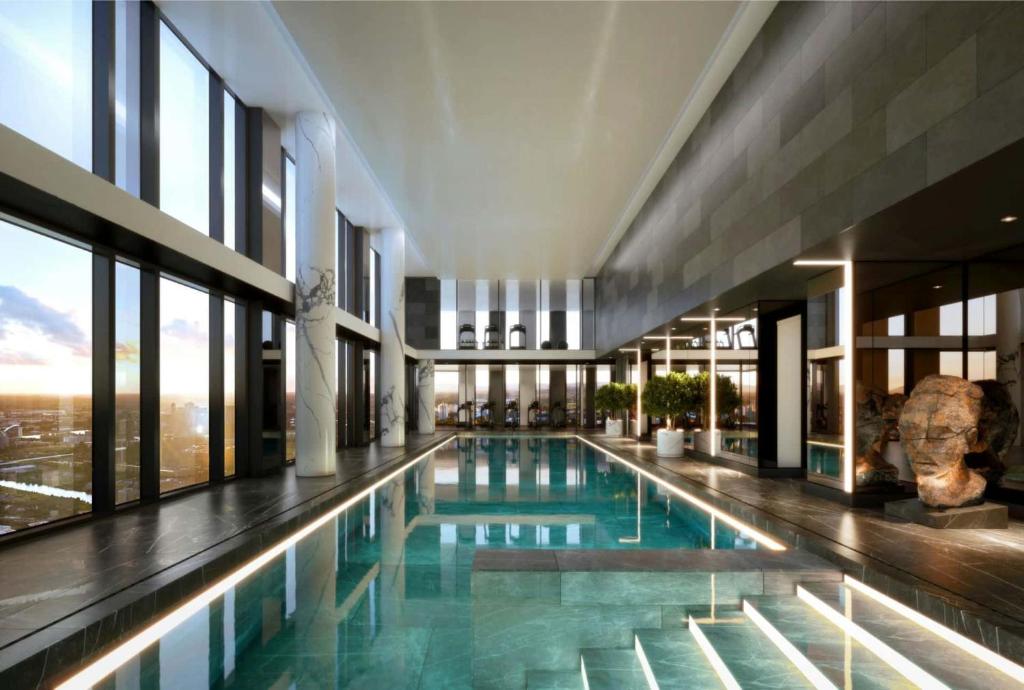 Luxury Spa Apartment In Manchester - Rooftop Swim - Denton - Newcastle
