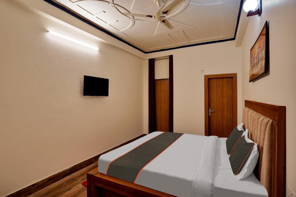 Collection O Trihans Mantion Hotel - Dadri