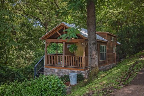 Eden Cabin Forested Tiny Home On Lookout Mtn - Lookout Mountain, GA