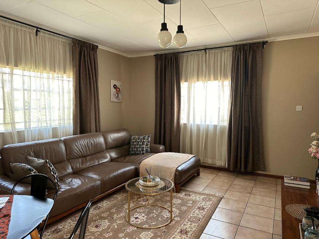 Serene 3 Bedroom House In Olympia, Lusaka - ザンビア