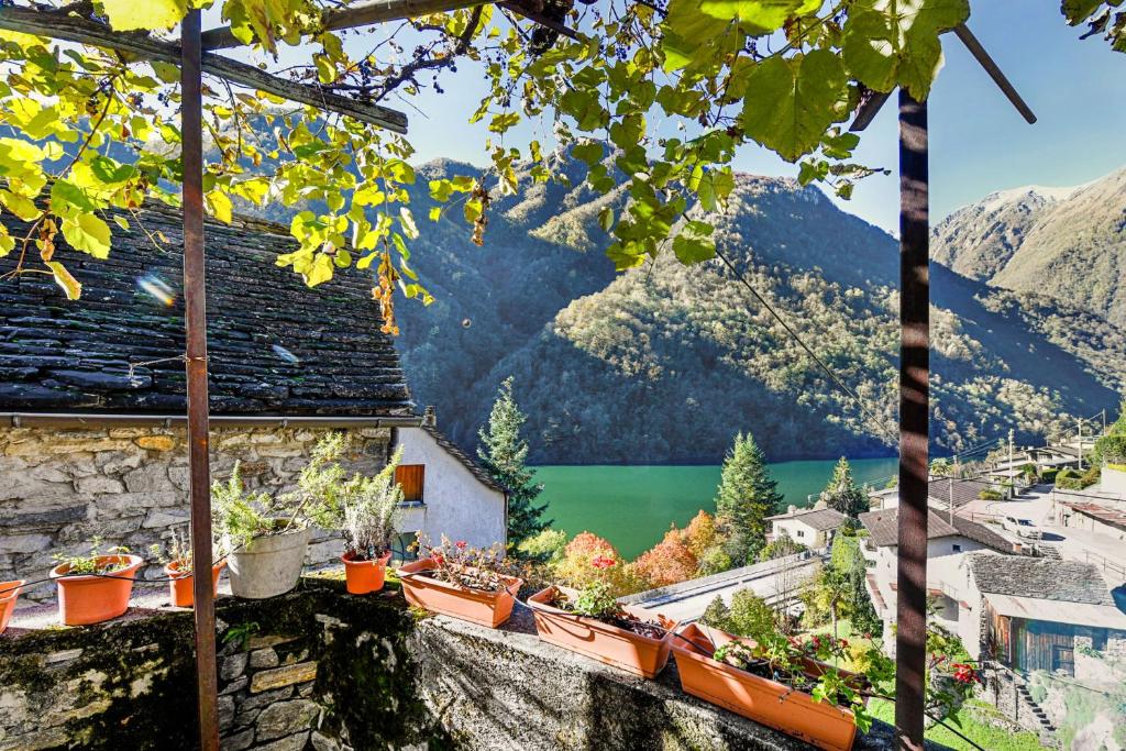 Casa Carla Chalets - Happy Rentals - Canton of Ticino