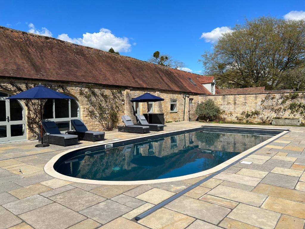 Luxury Cottage With Swimming Pool - Cotswolds