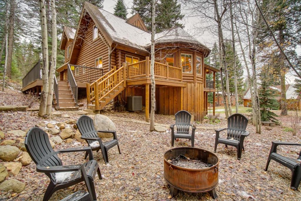 Family-friendly Mccall Cabin With Private Hot Tub! - McCall, ID