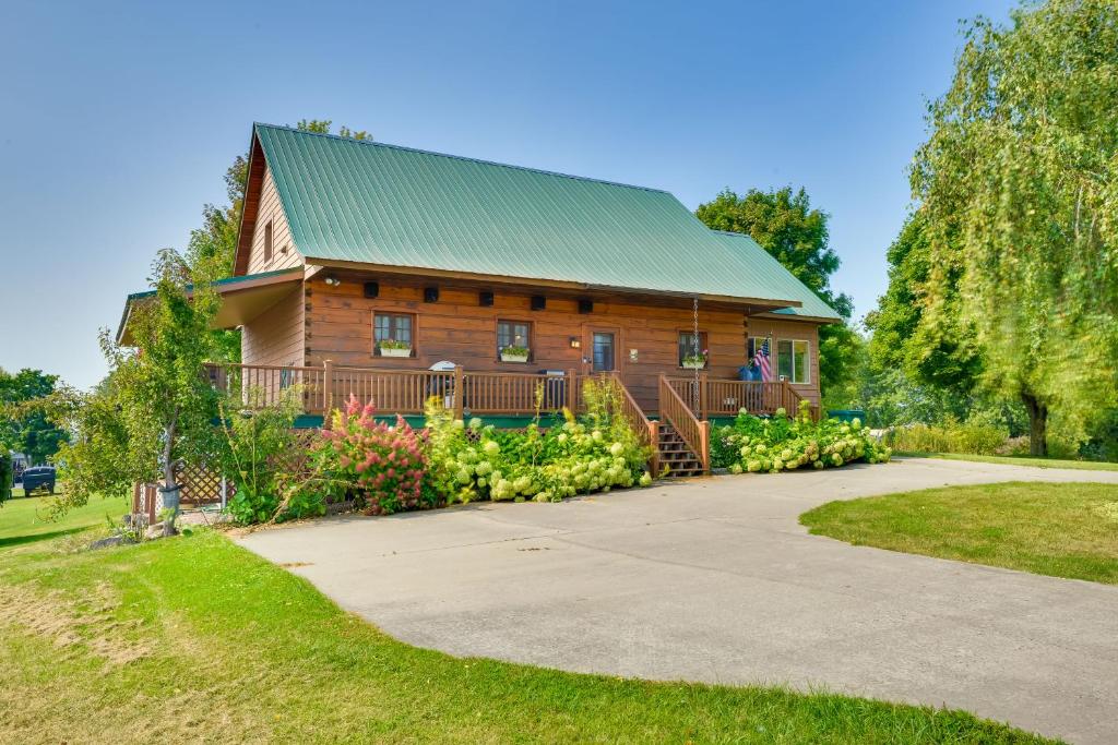 Warm And Cozy Clayton Cabin Near St Lawrence River! - Gananoque