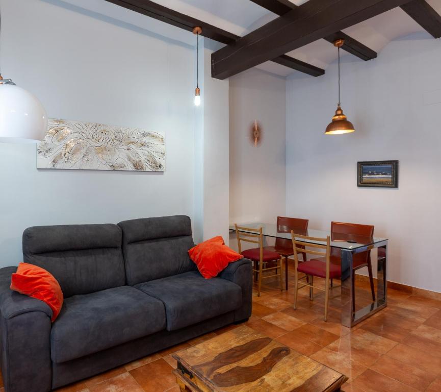 Cozy Apartment Near The Center, Torres De Serrano - Universitat de València