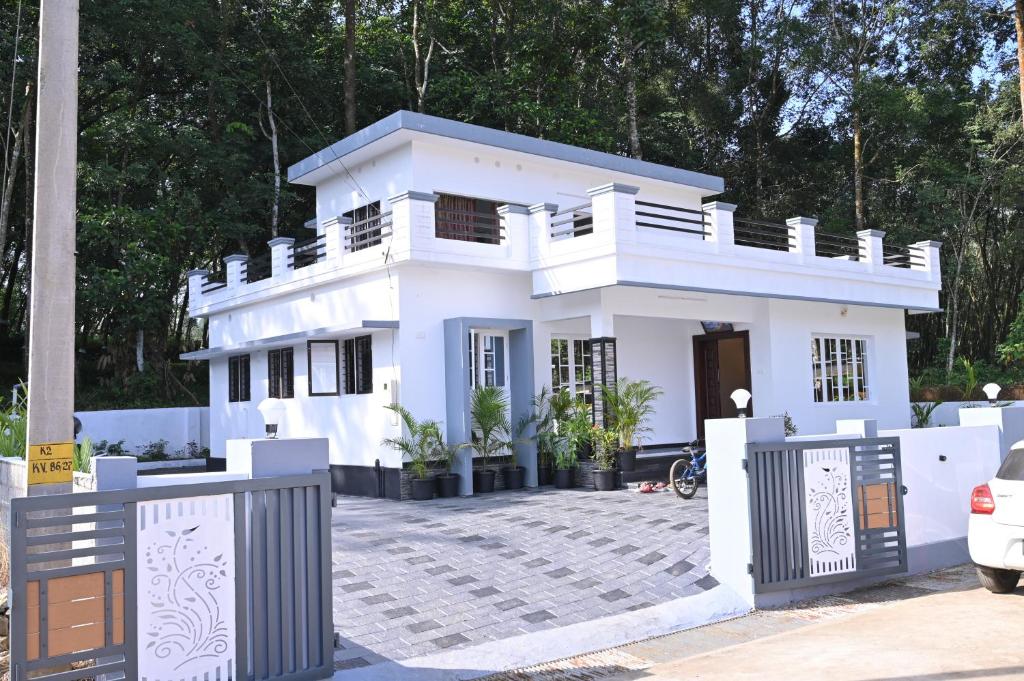 Holiday Villa - Your Second Home - Kothamangalam