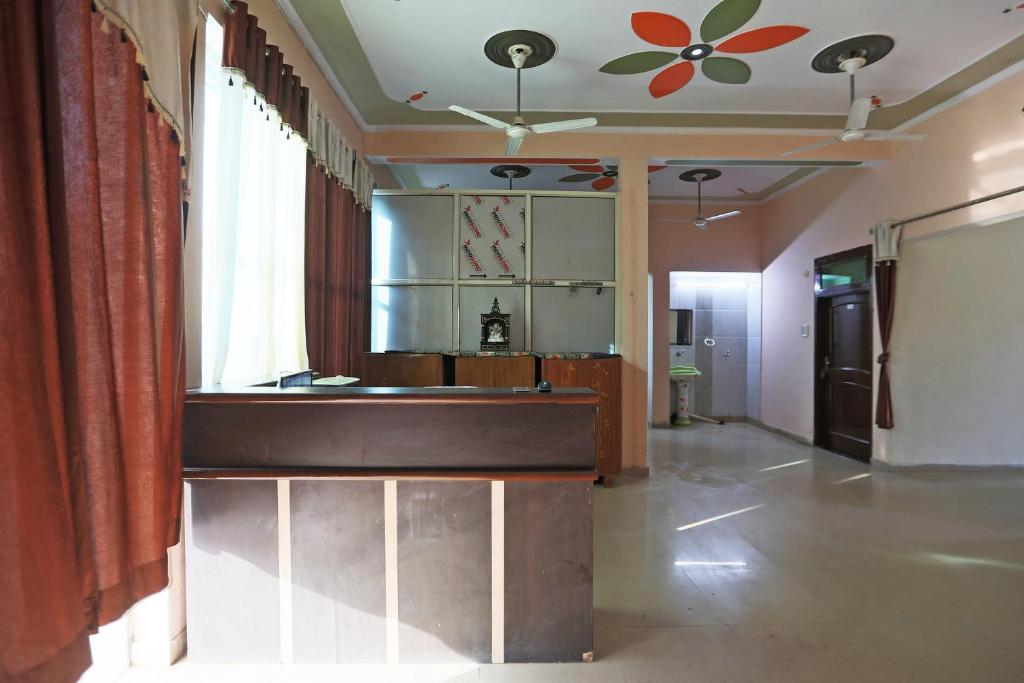 Oyo 62761 Hotel Daksh - Mahendragarh