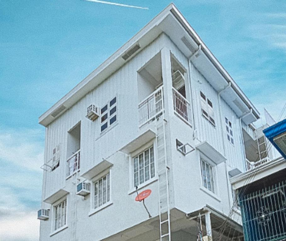 Reddoorz @ Rb Dacanay Apartment Rental Cavite - 탄자