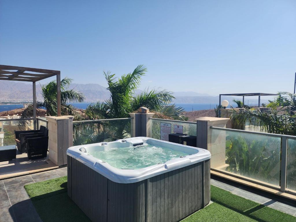 Yalarent Haven Villa With Private Heated Pool And Jacuzzi - Eilat