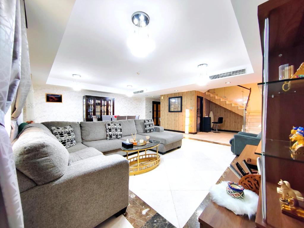 Elan Suites Luxury 6br Sky Villa In Jbr Beach With Private Pool Terrace - Dubái