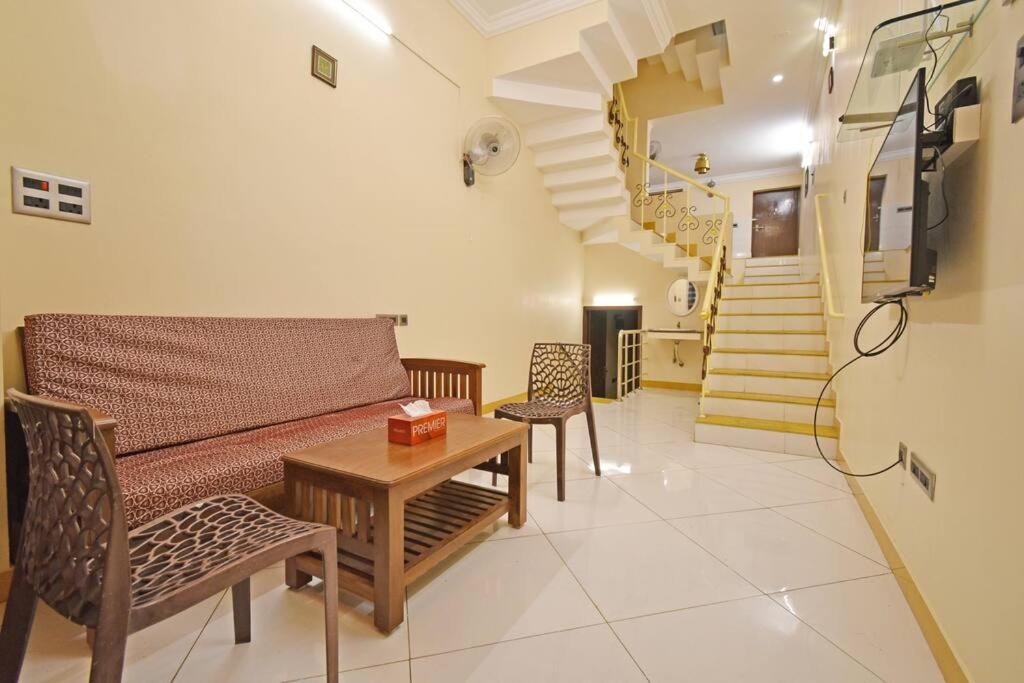 Galaxy Inn Home Stay-white Town - Pondicherry
