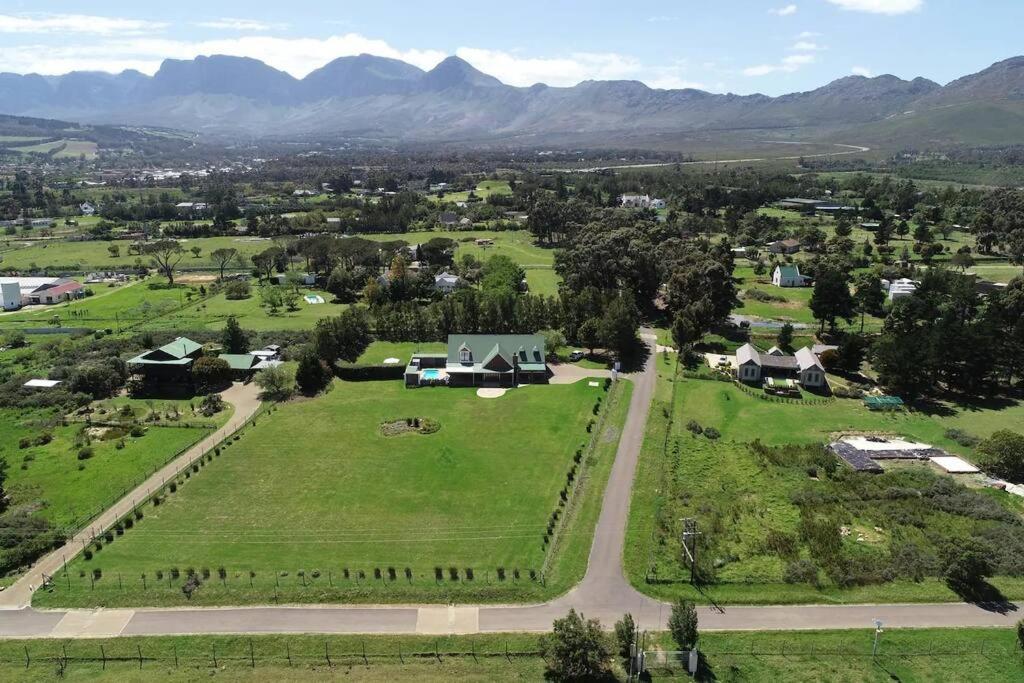 Firlands Farmhouse 179a With A View - Somerset West